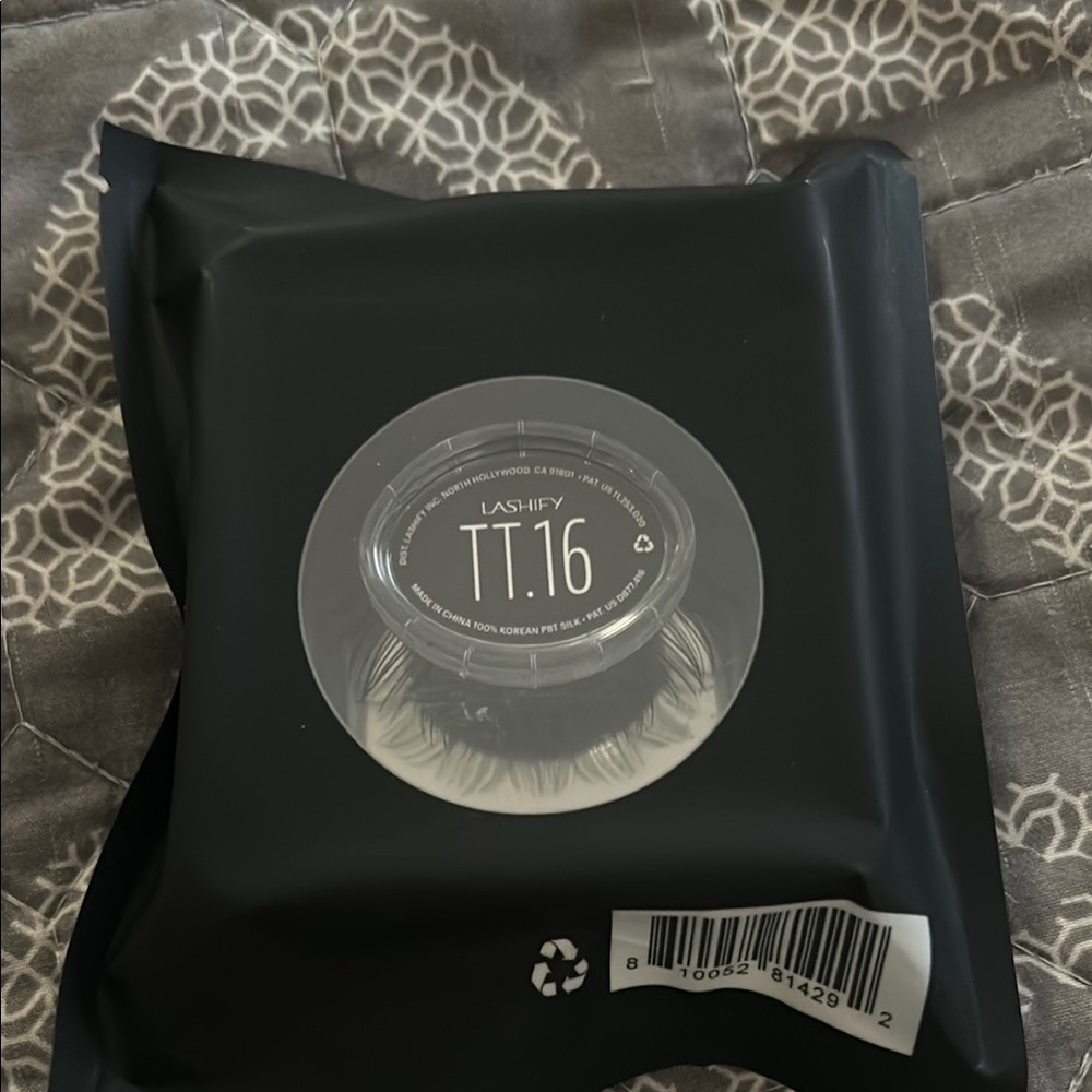 Lashify TT.16 False Eyelashes
